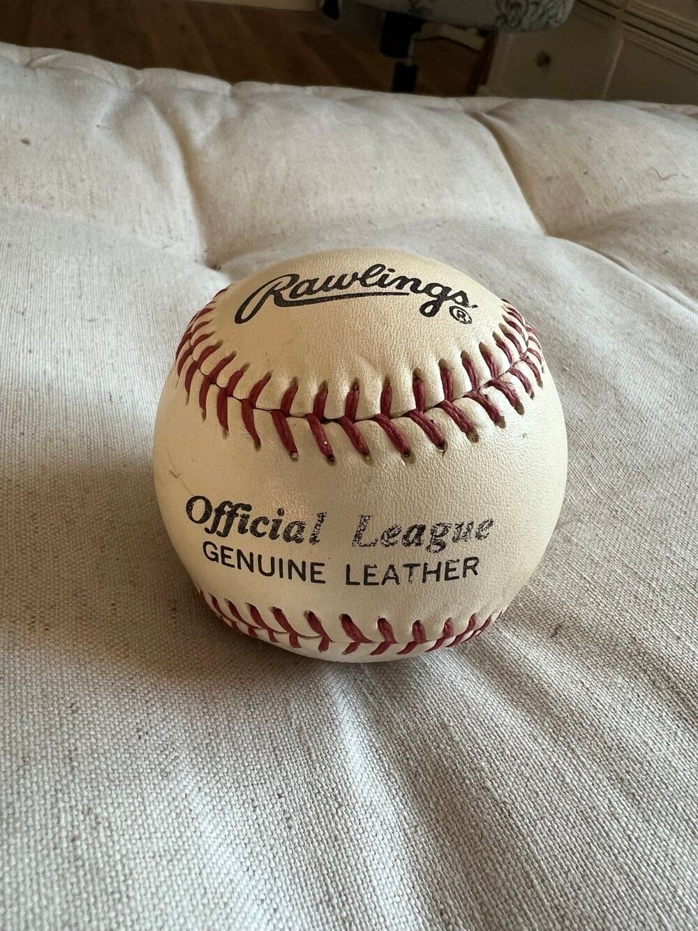 Vintage Rawlings Official League Genuine Leather Practice Training Baseball R850